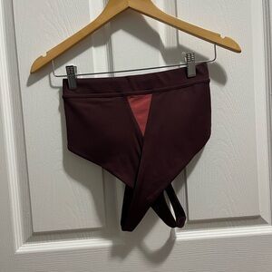 Nike Swoosh Wrap Women's Medium-Support Padded Sports Bra